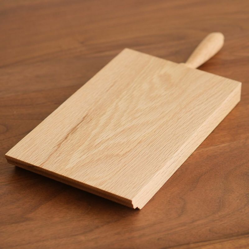 FM CUTTING BOARD WITH HANDLE