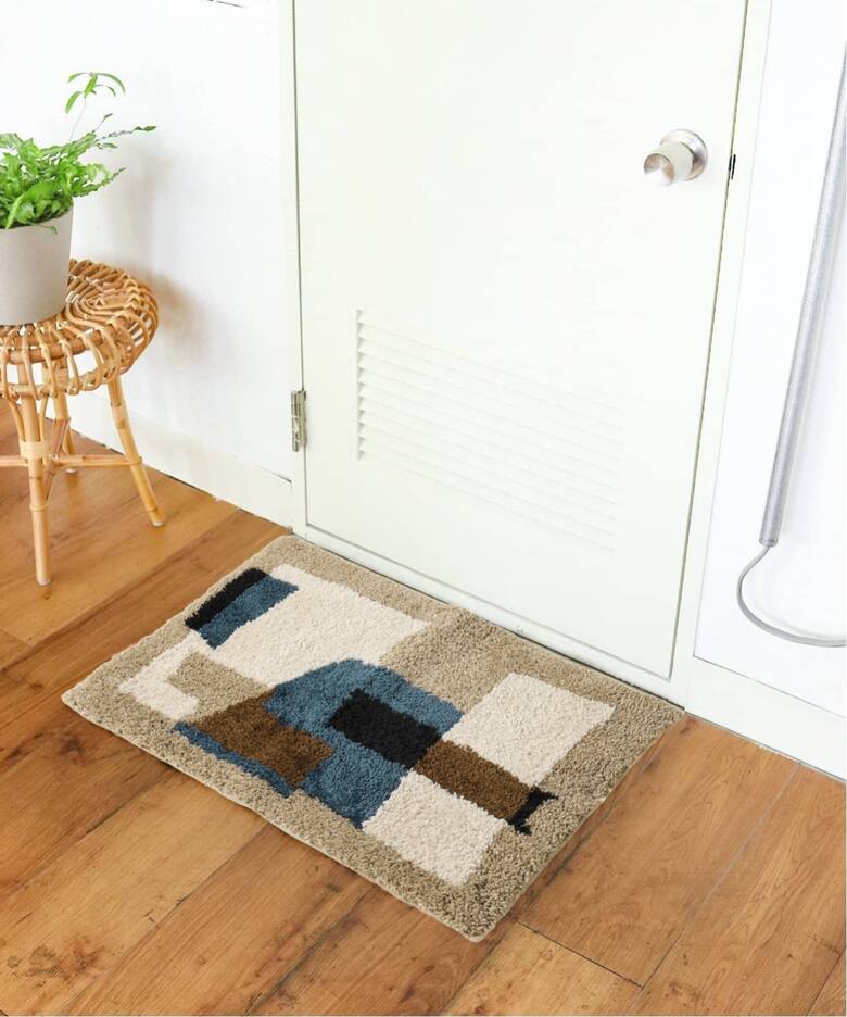 GEOMETRIC RUG