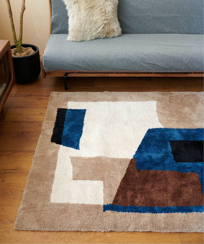 GEOMETRIC RUG