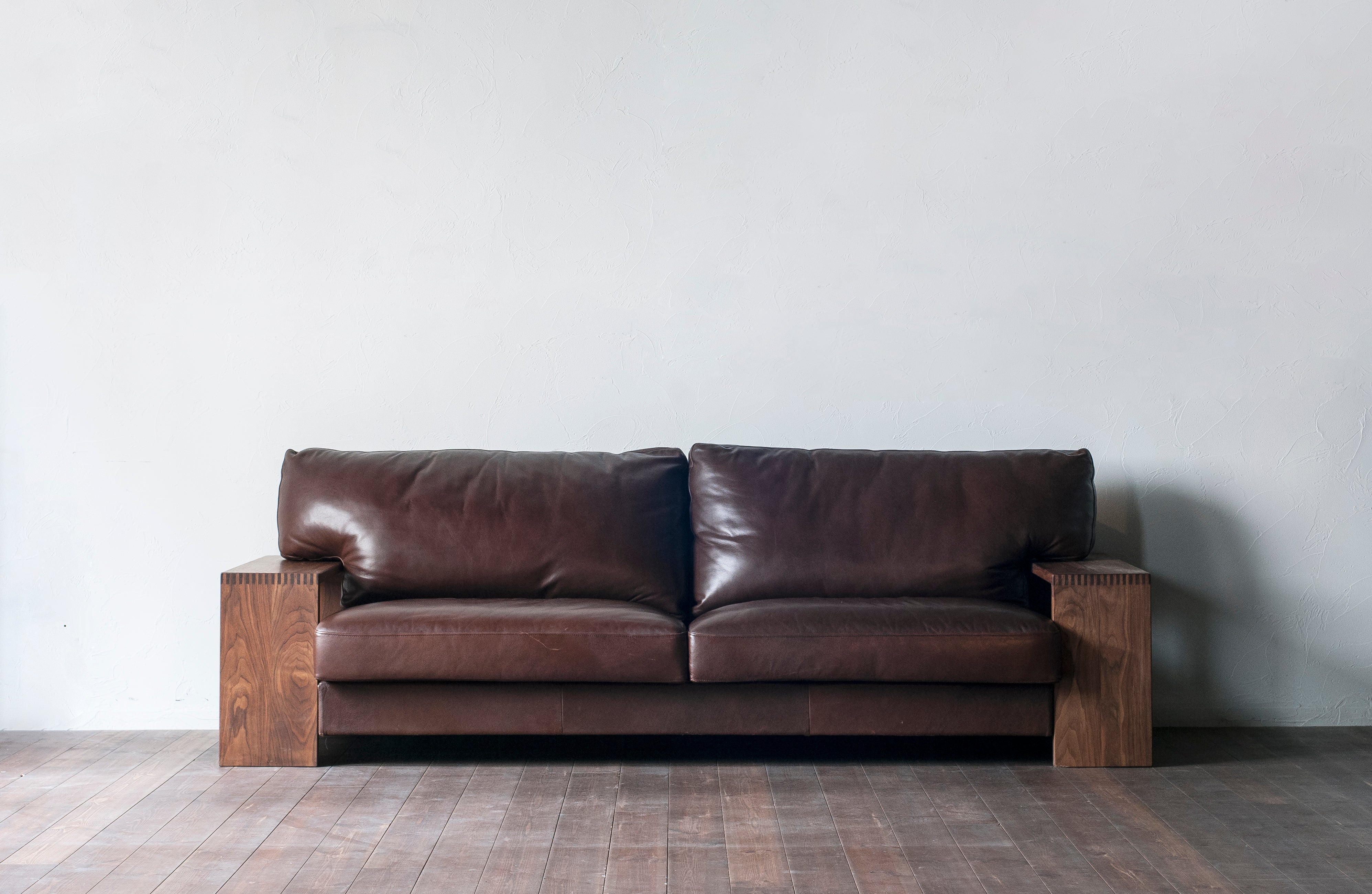 SOFA – HOW Furniture